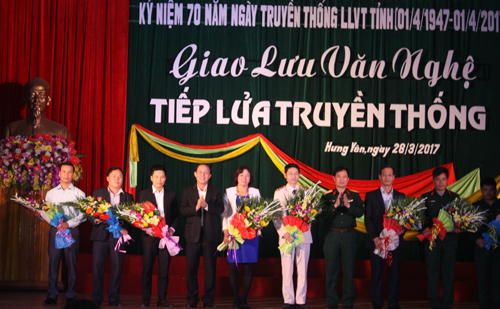 Bộ Chỉ huy Quân sự tỉnh tổ chức  nhiều chương trình chào mừng 70 năm ngày truyền thống lực lượng vũ trang Hưng Yên.