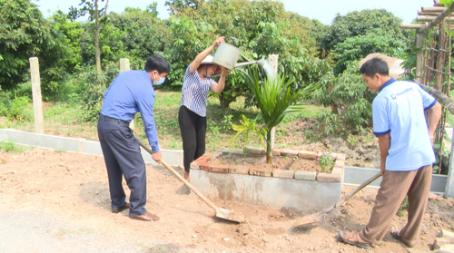 LĐLĐ huyện Phù Cừ phát động xây dựng hàng cây công đoàn