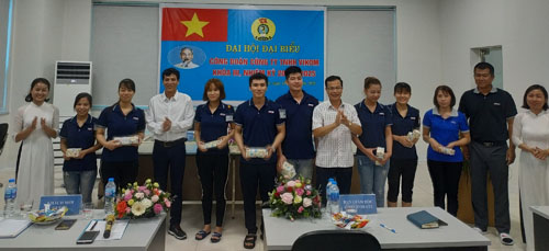 Công đoàn các Khu công nghiệp đổi mới trong công tác tổ chức Đại hôị tại cơ sở                                                                       