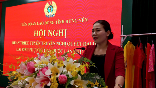 Liên đoàn lao động tỉnh tổ chức học tập, tuyên truyền Đại hội phụ nữ lần thứ XIII, chỉ thị 06 của Ban Bí thư về tăng cường sự lãnh đạo của Đảng đối với công tác xây dựng gia đình trong thời kỳ mới.