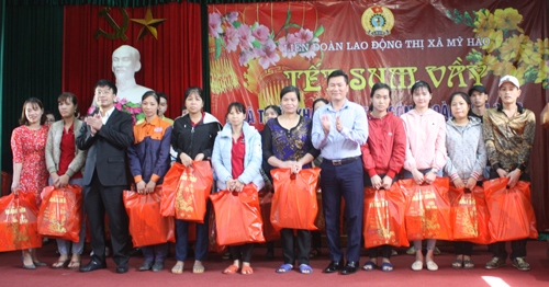LĐLĐ thị xã Mỹ Hào tổng kết công tác công đoàn năm 2019 và triển khai nhiệm vụ năm 2020  