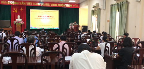 Liên đoàn lao động huyện Khoái Châu tập huấn nghiệp vụ  công tác công đoàn  năm 2021