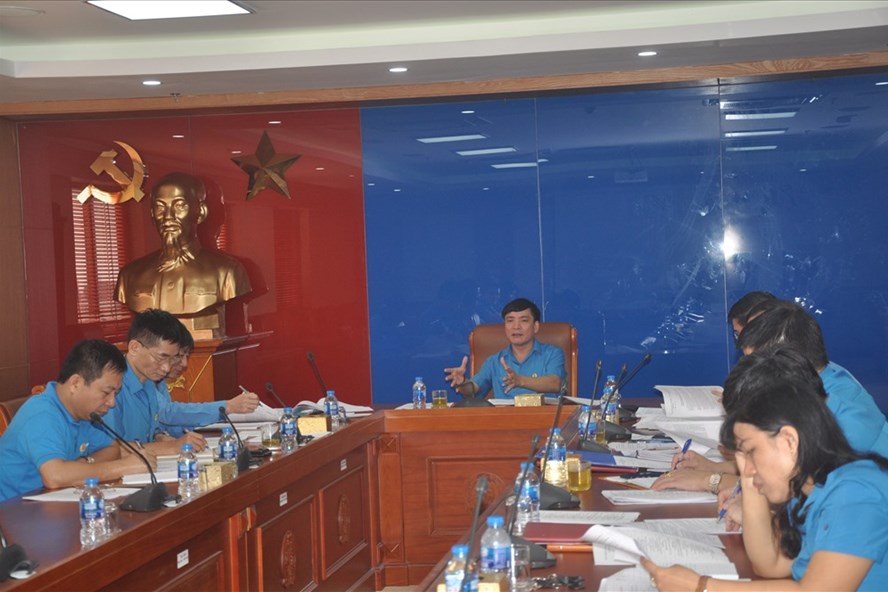 Đã bình chọn 10 cán bộ công đoàn nhận giải thưởng Nguyễn Văn Linh