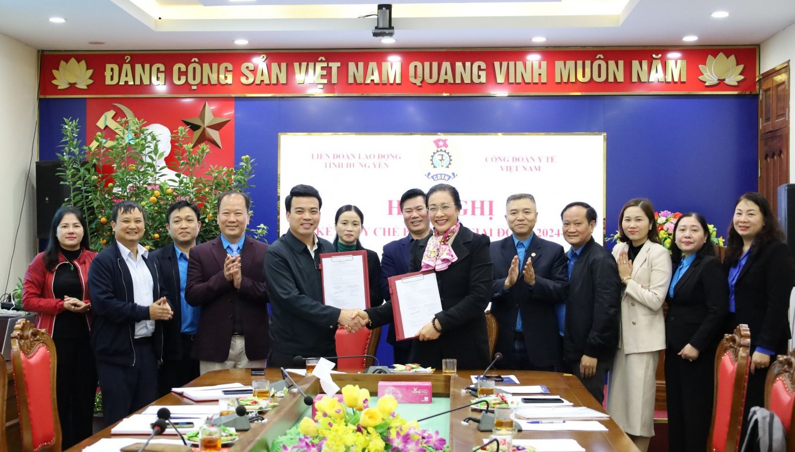 Liên đoàn Lao động tỉnh Hưng Yên và Công đoàn Y tế Việt Nam ký kết chương trình phối hợp, giai đoạn 2024 - 2028