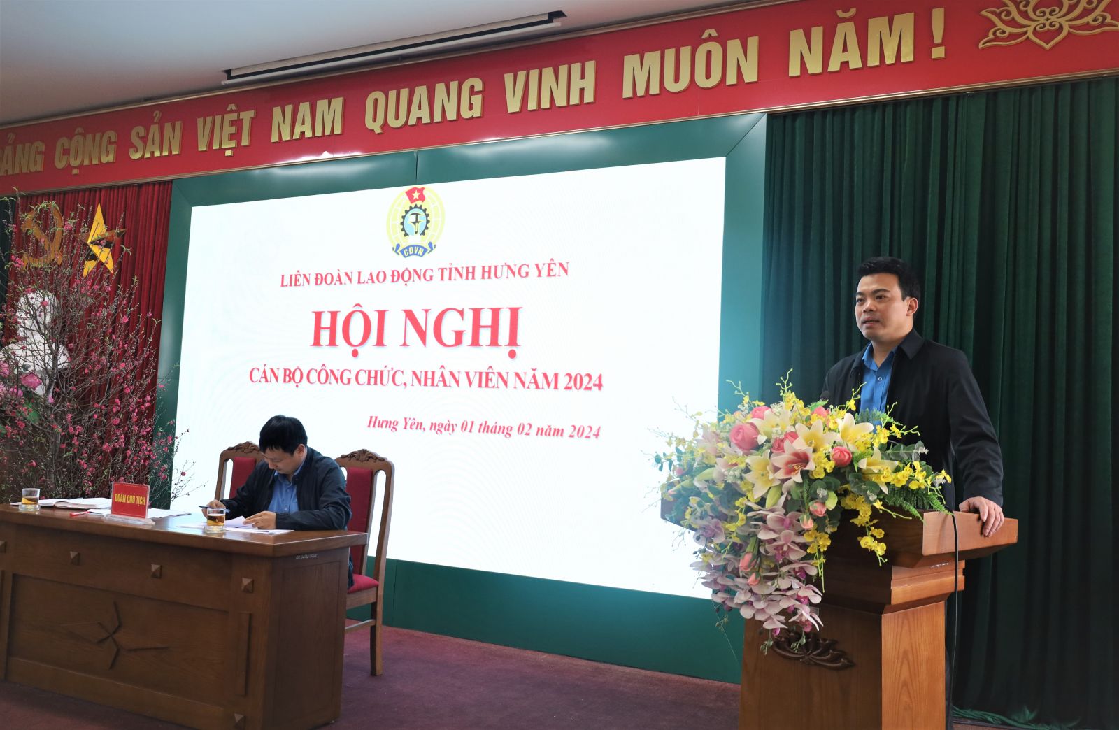 Hội nghị cán bộ, công chức, nhân viên Cơ quan Liên đoàn Lao động tỉnh năm 2024